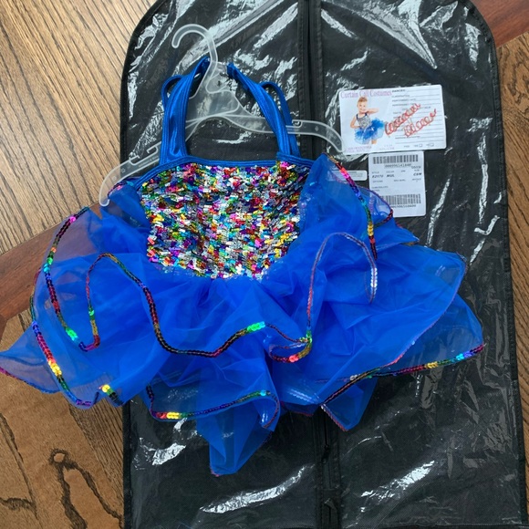 Showstopper dance costume - Picture 2 of 5